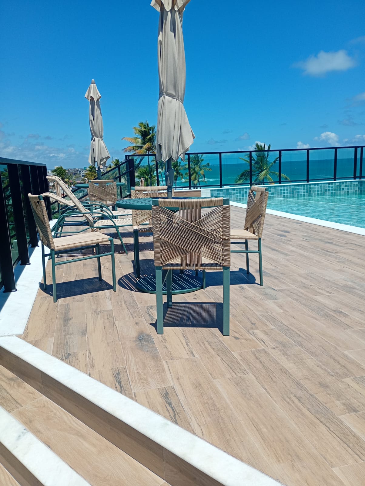 Vila Porto 103 · Frente al mar con piscina — foto 18