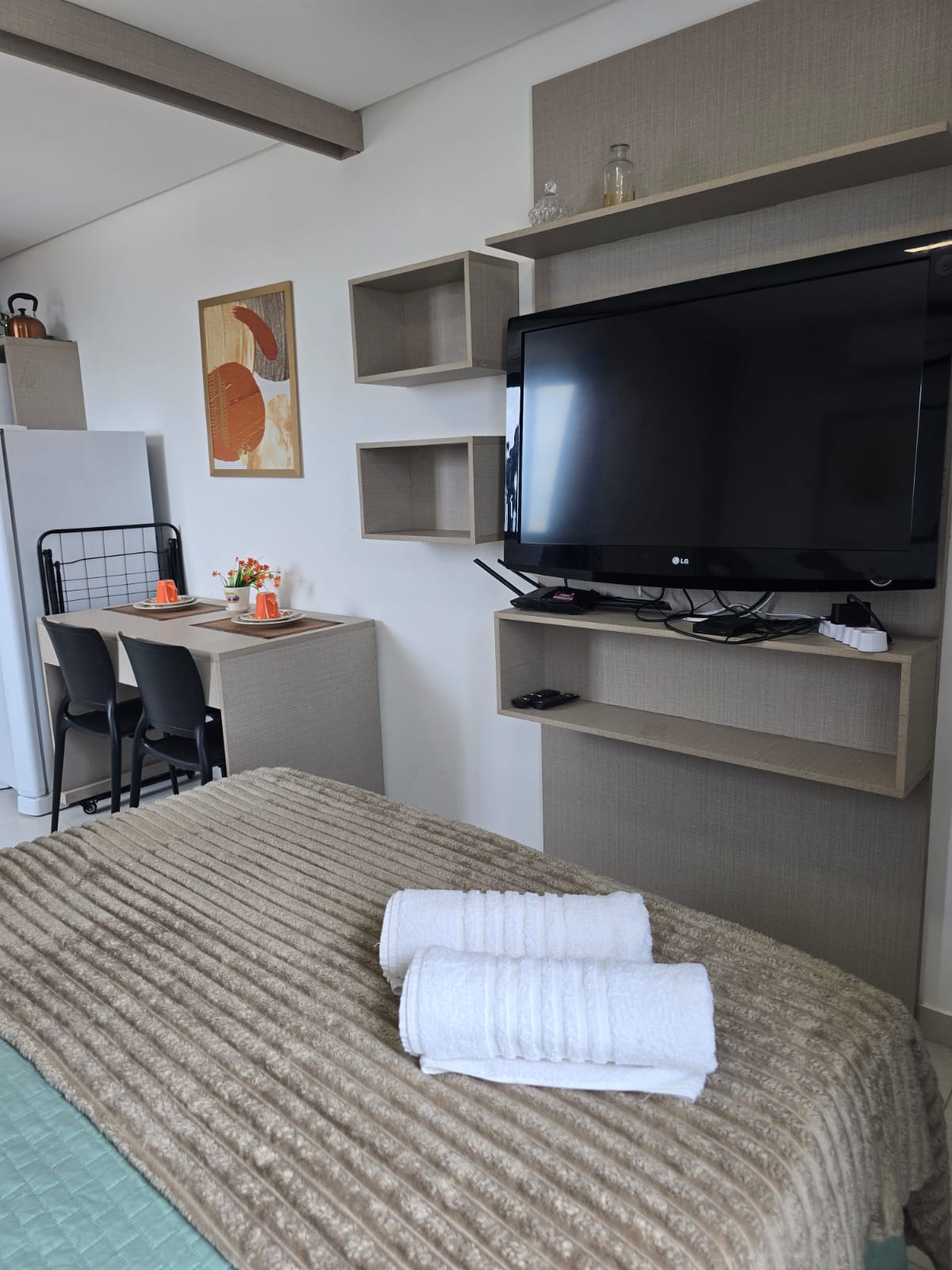 Villas do Porto 309 · Monoambiente con división